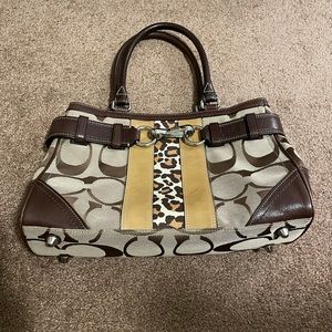 COPY - LIKE NEW COACH UNIQUE handbagleopard print…